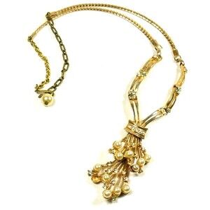 Gold Tone Faux Pearl & Clear Rhinestone Cluster Pendant Necklace Vintage